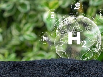 Striking gold with molecular mystery solution for potential clean energy | Penn State University